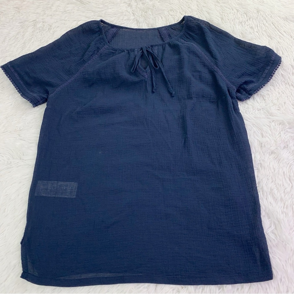 Tommy Bahama short sleeve lace trim tie neck blouse navy blue